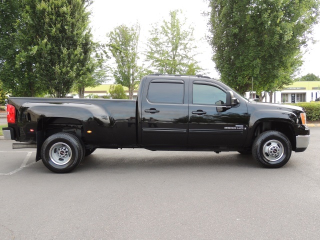 2007 GMC Sierra 3500 SLE / 4X4 / DUALLY / 6.6 Duramax Diesel / 1-TON   - Photo 4 - Portland, OR 97217