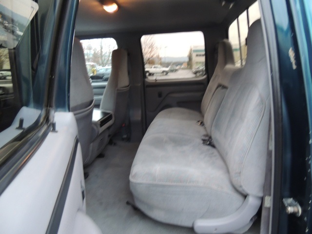 1996 Ford F-350 XLT / Crew Cab / 4X4 / 7.3L DIESEL / Long Bed   - Photo 17 - Portland, OR 97217