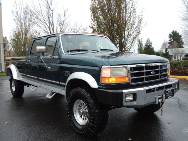 1996 Ford F-350 XLT / Crew Cab / 4X4 / 7.3L DIESEL / Long Bed   - Photo 2 - Portland, OR 97217