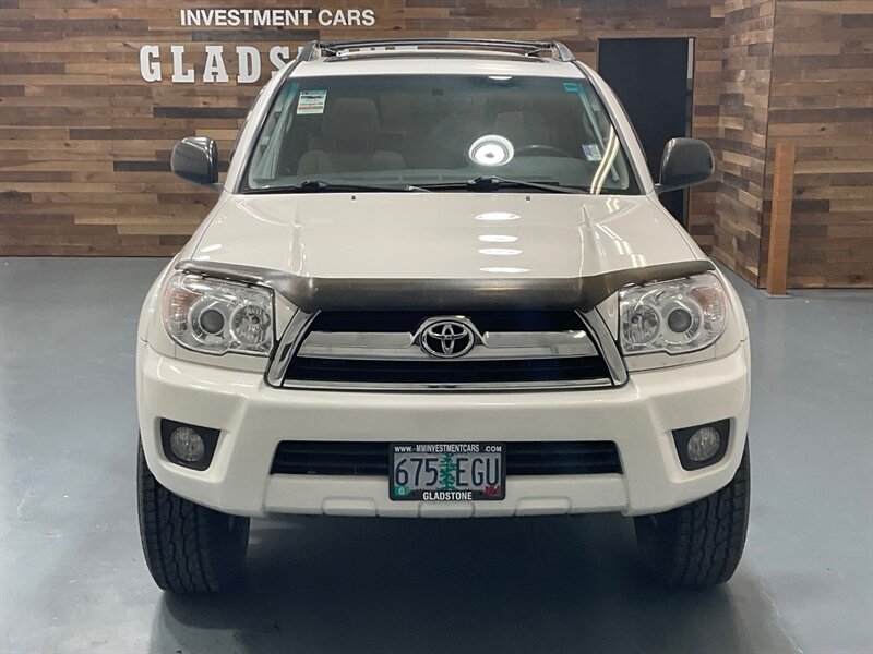 2008 Toyota 4Runner SR5 4X4 / 4.0L V6 / 3RD ROW SEAT / NEW TIRES  / Sunroof & Central Diff Locks - Photo 5 - Gladstone, OR 97027