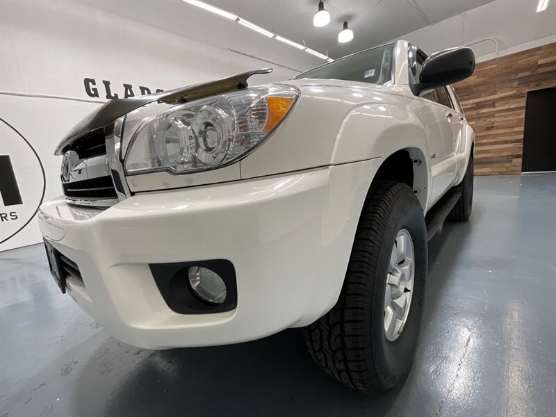 2008 Toyota 4Runner SR5 4X4 / 4.0L V6 / 3RD ROW SEAT / NEW TIRES  / Sunroof & Central Diff Locks - Photo 53 - Gladstone, OR 97027