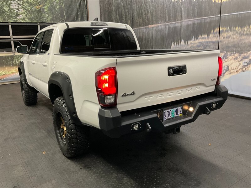 2020 Toyota Tacoma 4x4 SR5 V6 /Tech Pkg/ LIFTED/1-OWNER / 21,000 MILE  Navigation & Backup Camera / LIFTED w/ WHEELS & TIRES / LOCAL OREGON - Photo 7 - Gladstone, OR 97027