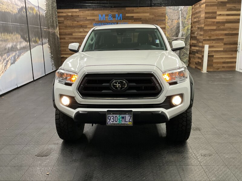 2020 Toyota Tacoma 4x4 SR5 V6 /Tech Pkg/ LIFTED/1-OWNER / 21,000 MILE  Navigation & Backup Camera / LIFTED w/ WHEELS & TIRES / LOCAL OREGON - Photo 5 - Gladstone, OR 97027