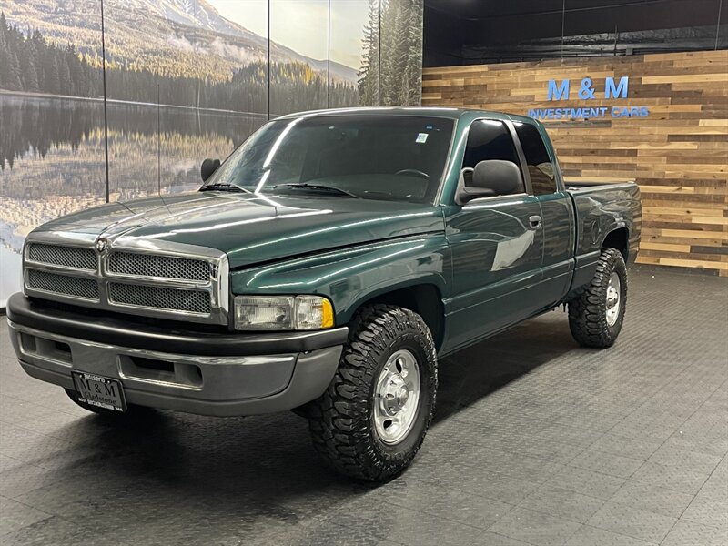 2001 Dodge Ram 2500 SLT Quad Cab 5.9L CU   - Photo 1 - Gladstone, OR 97027