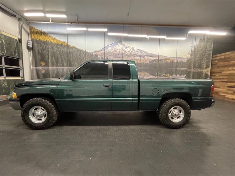 2001 Dodge Ram 2500 SLT Quad Cab 5.9L CU   - Photo 3 - Gladstone, OR 97027