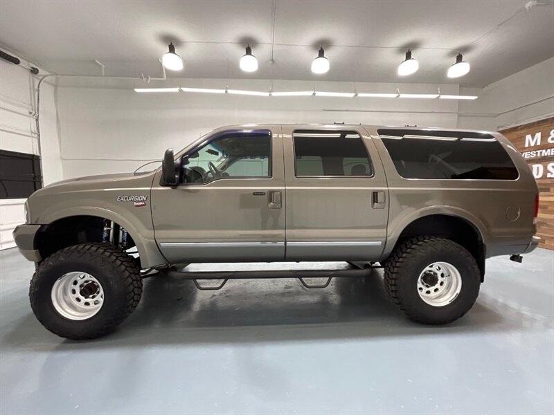 2002 Ford Excursion Limited 4X4 / 7.3L V8 DIESEL / LIFTED LIFTED  / ZERO RUST / Leather Seats / 37 " MUD TIRES - Photo 3 - Gladstone, OR 97027