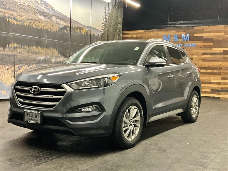 2017 Hyundai Tucson SE Plus Sport Utility AWD / TECH PKG / 30,000 MILE   - Photo 1 - Gladstone, OR 97027