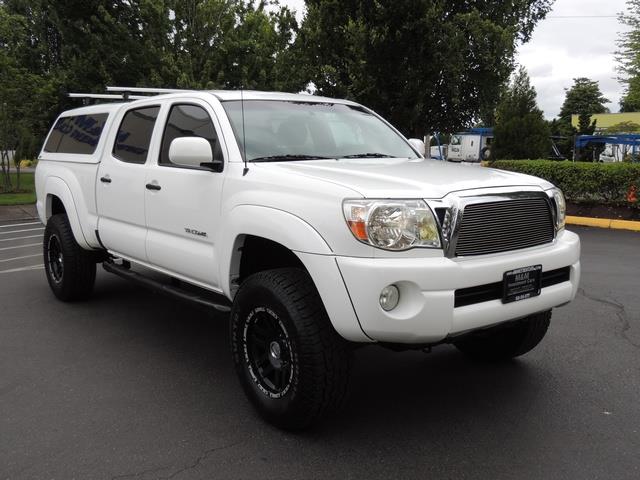 2008 Toyota Tacoma V6 4X4 / DOUBLE CAB / LONG BED / 1-OWNER / LIFTED   - Photo 2 - Portland, OR 97217