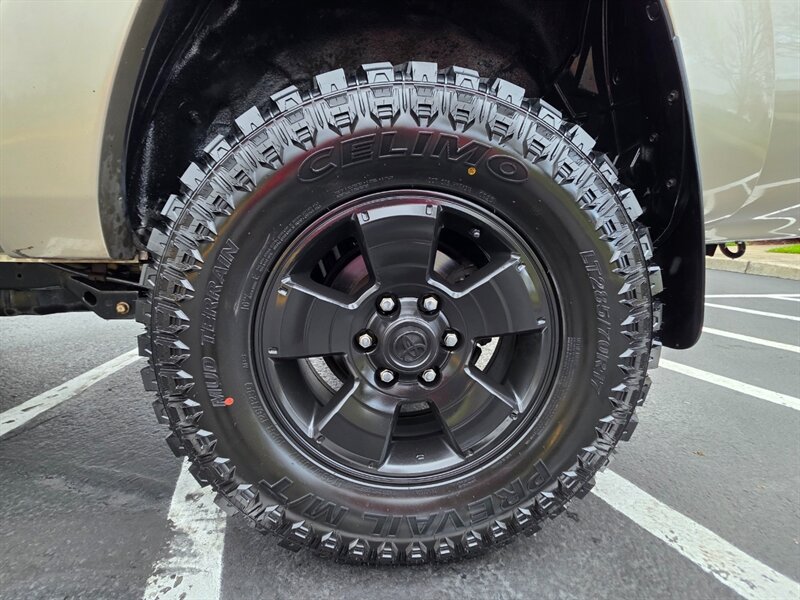 2004 Toyota 4Runner SR5 V6 / 4X4 / DIFF LOCK / BRAND NEW LIFT / BRAND NEW TIRES / NAVIGATION / ZERO RUST!! - Photo 49 - Portland, OR 97217