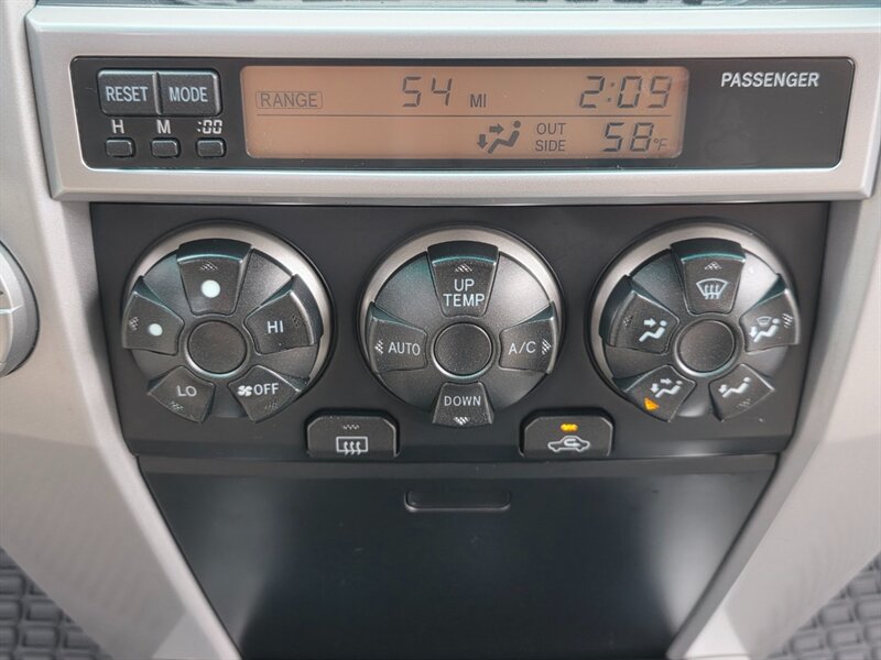 2004 Toyota 4Runner SR5 V6 / 4X4 / DIFF LOCK / BRAND NEW LIFT / BRAND NEW TIRES / NAVIGATION / ZERO RUST!! - Photo 37 - Portland, OR 97217