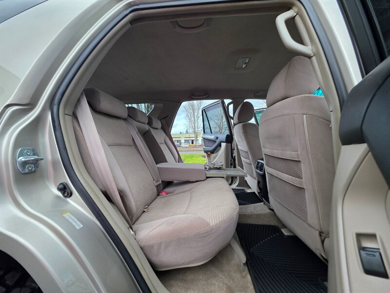 2004 Toyota 4Runner SR5 V6 / 4X4 / DIFF LOCK / BRAND NEW LIFT / BRAND NEW TIRES / NAVIGATION / ZERO RUST!! - Photo 15 - Portland, OR 97217