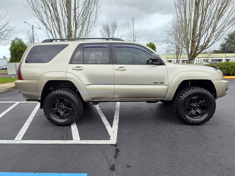 2004 Toyota 4Runner SR5 V6 / 4X4 / DIFF LOCK / BRAND NEW LIFT / BRAND NEW TIRES / NAVIGATION / ZERO RUST!! - Photo 4 - Portland, OR 97217