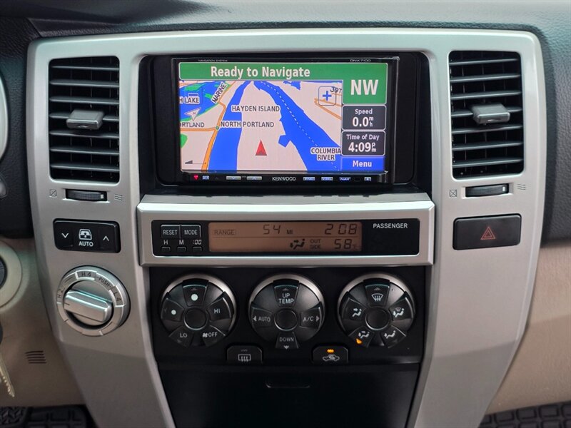 2004 Toyota 4Runner SR5 V6 / 4X4 / DIFF LOCK / BRAND NEW LIFT / BRAND NEW TIRES / NAVIGATION / ZERO RUST!! - Photo 36 - Portland, OR 97217