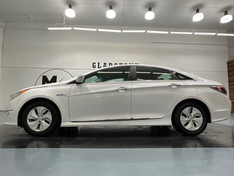 2014 Hyundai Sonata Hybrid Sedan / Backup Cam / Heated Seats /59K MILE   - Photo 3 - Gladstone, OR 97027