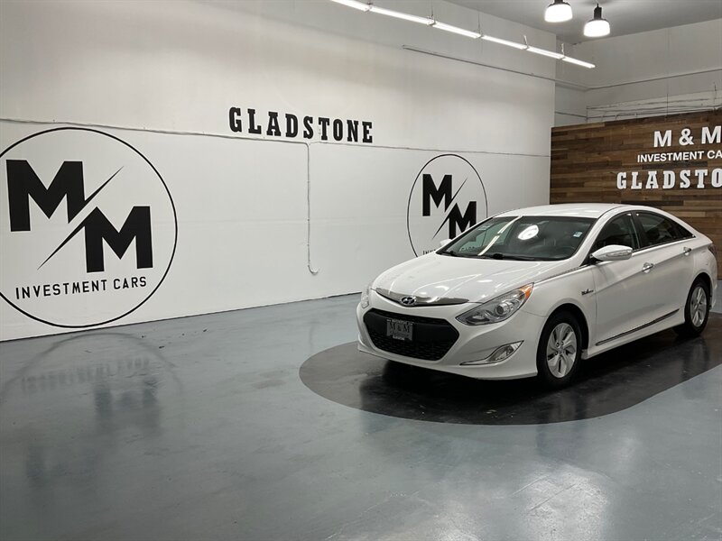 2014 Hyundai Sonata Hybrid Sedan / Backup Cam / Heated Seats /59K MILE   - Photo 25 - Gladstone, OR 97027