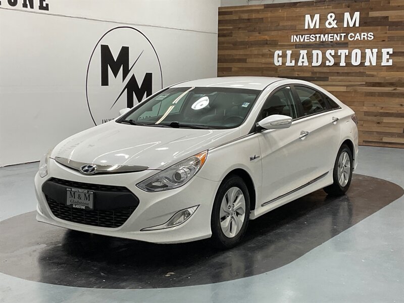 2014 Hyundai Sonata Hybrid Sedan / Backup Cam / Heated Seats /59K MILE   - Photo 1 - Gladstone, OR 97027