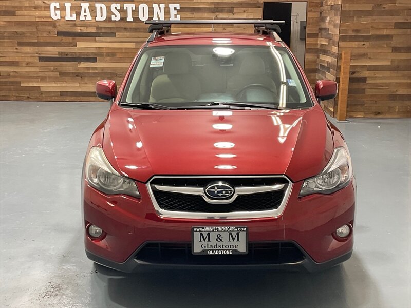 2013 Subaru XV Crosstrek 2.0i Premium AWD / 5-SPEED MANUAL / 77K MILES  / ZERO RUST - Photo 5 - Gladstone, OR 97027