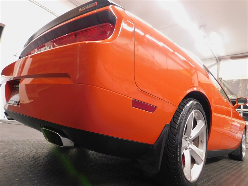 2008 Dodge Challenger SRT8 Coupe 2Dr / 6.1   - Photo 11 - Gladstone, OR 97027