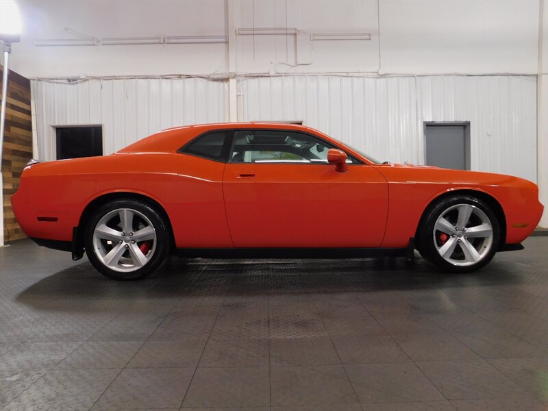 2008 Dodge Challenger SRT8 Coupe 2Dr / 6.1   - Photo 4 - Gladstone, OR 97027