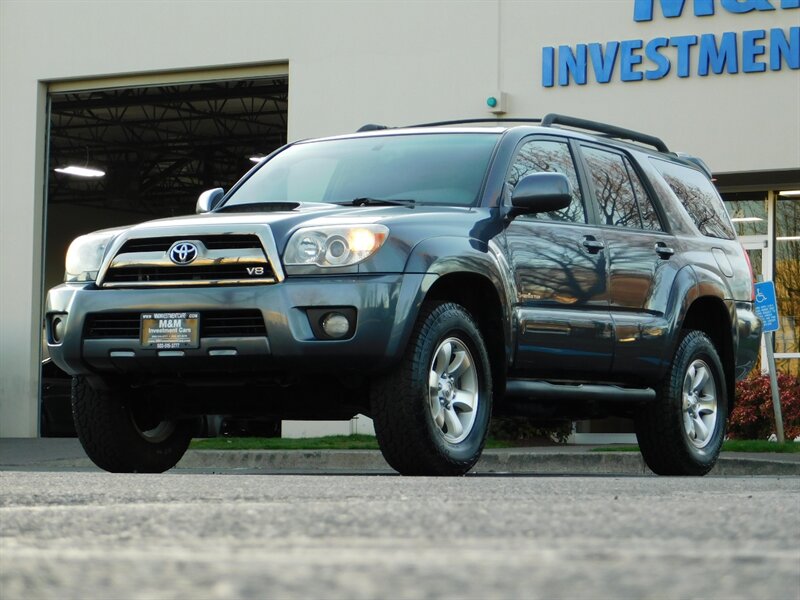 2006 Toyota 4Runner Sport Edition / V8 4.7L / Sunroof / Excel Cond   - Photo 1 - Portland, OR 97217