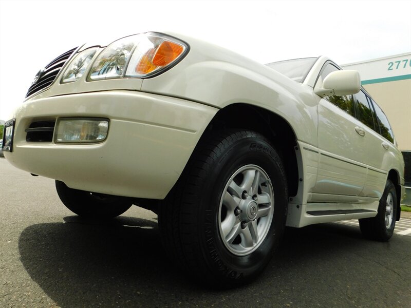 2000 Lexus LX 470 Sport Utility 4WD / Leather / 3RD SEAT / CLEAN   - Photo 9 - Portland, OR 97217