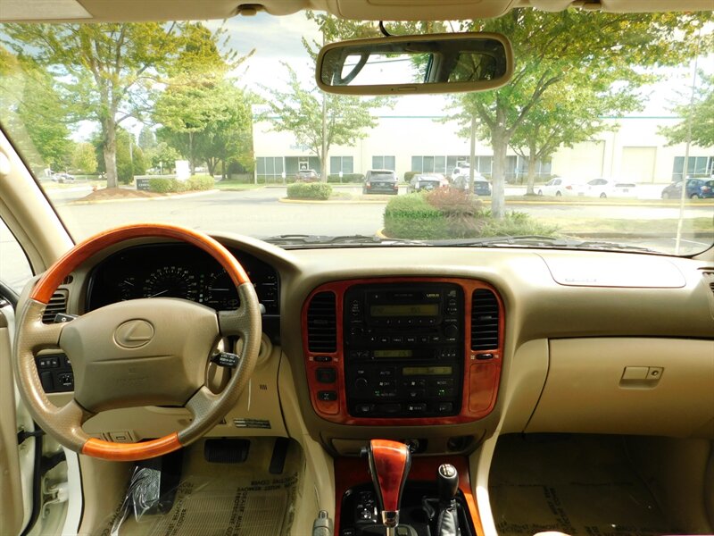 2000 Lexus LX 470 Sport Utility 4WD / Leather / 3RD SEAT / CLEAN   - Photo 18 - Portland, OR 97217