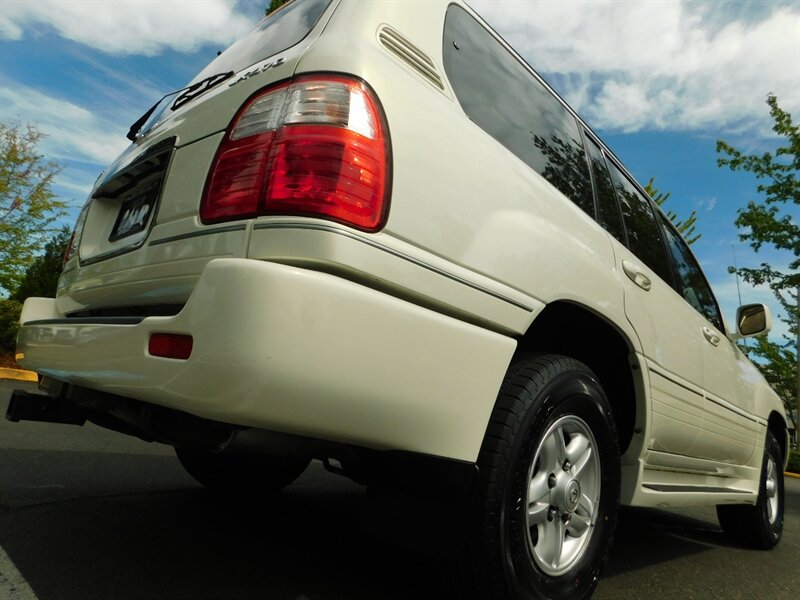 2000 Lexus LX 470 Sport Utility 4WD / Leather / 3RD SEAT / CLEAN   - Photo 10 - Portland, OR 97217