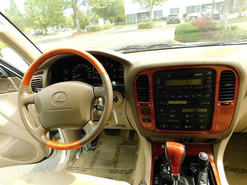 2000 Lexus LX 470 Sport Utility 4WD / Leather / 3RD SEAT / CLEAN   - Photo 36 - Portland, OR 97217