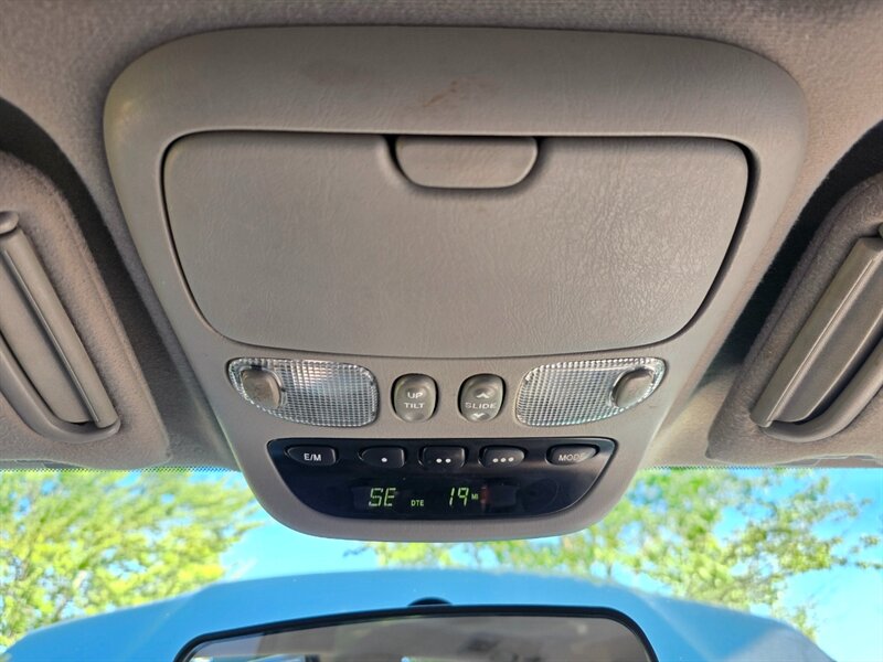 2002 Toyota Sequoia 4X4 LIMITED TIMING BELT DONE / NEW TIRES / LIFTED / V8 4.7L / 8-PASSENGER / HEATED LEATHER / SUNROOF / PRISTINE - Photo 53 - Portland, OR 97217
