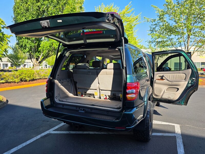 2002 Toyota Sequoia 4X4 LIMITED TIMING BELT DONE / NEW TIRES / LIFTED / V8 4.7L / 8-PASSENGER / HEATED LEATHER / SUNROOF / PRISTINE - Photo 28 - Portland, OR 97217