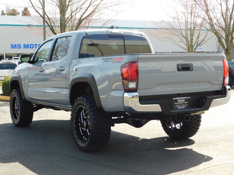 2019 Toyota Tacoma TRD Off-Road V6  4X4 / CRAWL CONTROL / LIFTED   - Photo 7 - Portland, OR 97217