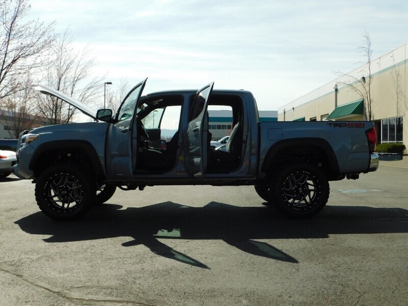 2019 Toyota Tacoma TRD Off-Road V6  4X4 / CRAWL CONTROL / LIFTED   - Photo 26 - Portland, OR 97217