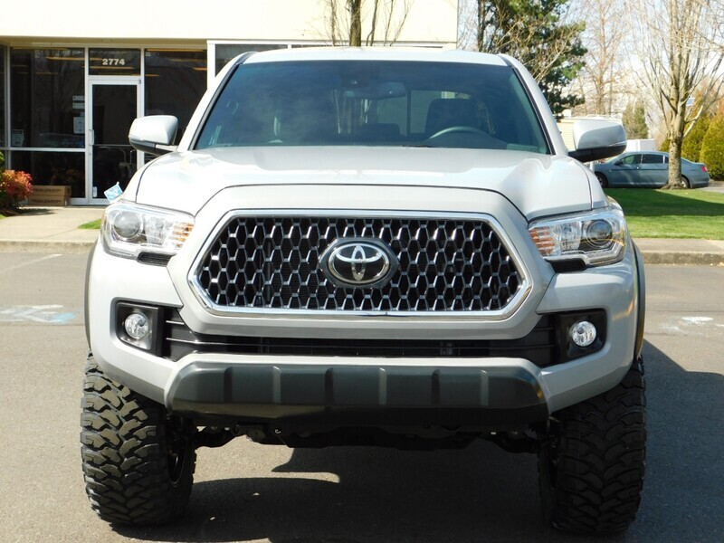 2019 Toyota Tacoma TRD Off-Road V6  4X4 / CRAWL CONTROL / LIFTED   - Photo 5 - Portland, OR 97217