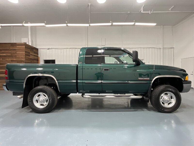 2002 Dodge Ram 2500 SLT Laramie Quad Cab 4X4 / 5.9L DIESEL / 92K MILES  / LOCAL OREGON TRUCK w. ZERO RUST / SHORT BED - Photo 4 - Gladstone, OR 97027