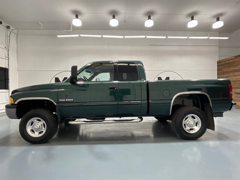 2002 Dodge Ram 2500 SLT Laramie Quad Cab 4X4 / 5.9L DIESEL / 92K MILES  / LOCAL OREGON TRUCK w. ZERO RUST / SHORT BED - Photo 3 - Gladstone, OR 97027