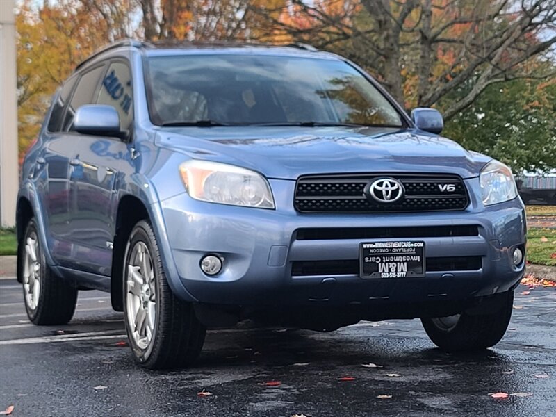 2008 Toyota RAV4 Sport 4X4 / V6 3.5L / SUNROOF / RECORDS / 1-OWNER  / LOW MILES / ALWAYS SERVICED @ TOYOTA - Photo 2 - Portland, OR 97217