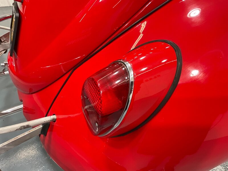 1965 Volkswagen Beetle-Classic 2dr / 1.2L 4Cyl / 4-SPEED MANUAL  / ZERO RUST - Photo 28 - Gladstone, OR 97027