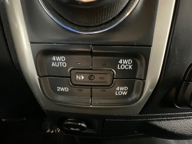 2017 RAM 1500 Big Horn Crew Cab 4X4 / 3.0L DIESEL /NEW TIRES / LOCAL TRUCK w. ZERO RUST / Heated Seats / Remote Start / Trailer Brake controller - Photo 19 - Gladstone, OR 97027