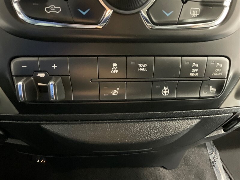 2017 RAM 1500 Big Horn Crew Cab 4X4 / 3.0L DIESEL /NEW TIRES / LOCAL TRUCK w. ZERO RUST / Heated Seats / Remote Start / Trailer Brake controller - Photo 21 - Gladstone, OR 97027