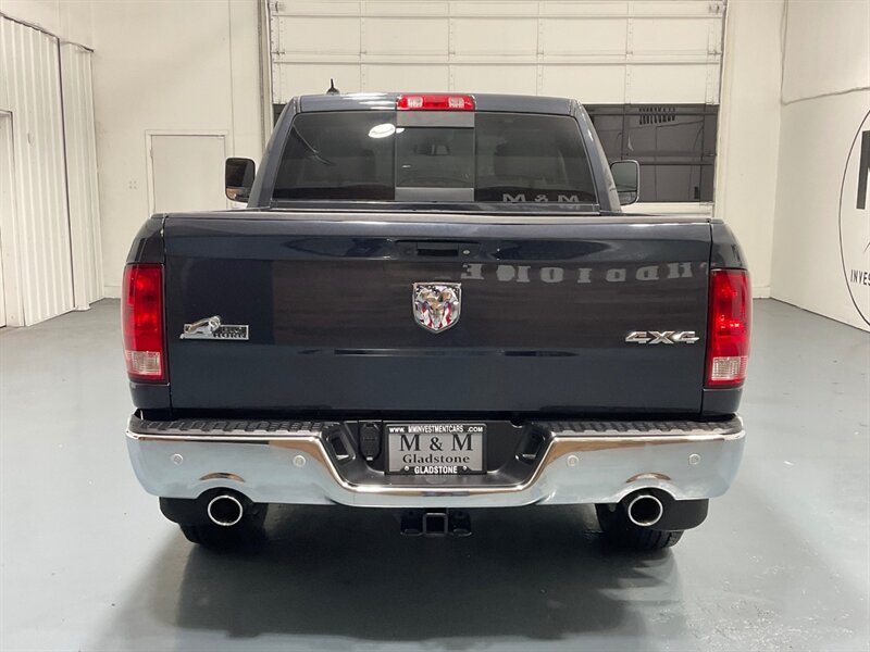 2017 RAM 1500 Big Horn Crew Cab 4X4 / 3.0L DIESEL /NEW TIRES / LOCAL TRUCK w. ZERO RUST / Heated Seats / Remote Start / Trailer Brake controller - Photo 6 - Gladstone, OR 97027