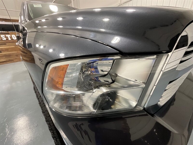 2017 RAM 1500 Big Horn Crew Cab 4X4 / 3.0L DIESEL /NEW TIRES / LOCAL TRUCK w. ZERO RUST / Heated Seats / Remote Start / Trailer Brake controller - Photo 27 - Gladstone, OR 97027