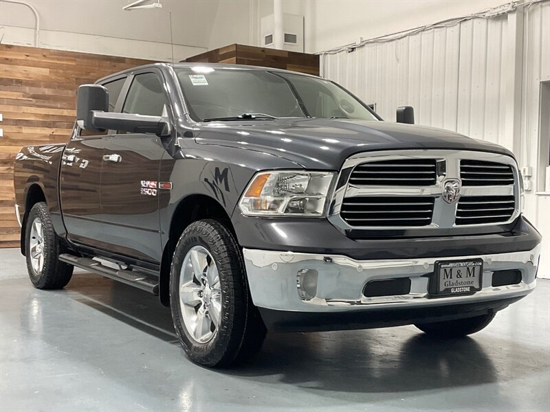 2017 RAM 1500 Big Horn Crew Cab 4X4 / 3.0L DIESEL /NEW TIRES / LOCAL TRUCK w. ZERO RUST / Heated Seats / Remote Start / Trailer Brake controller - Photo 62 - Gladstone, OR 97027