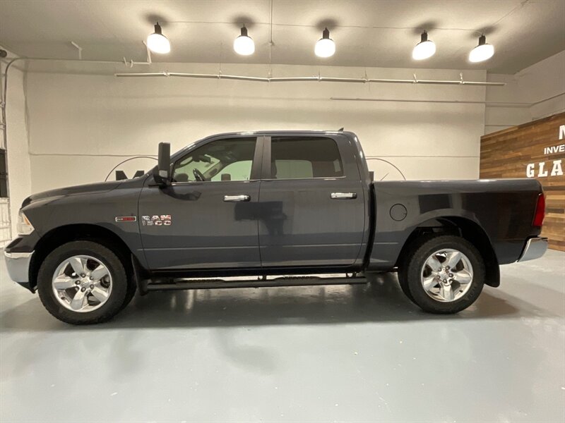 2017 RAM 1500 Big Horn Crew Cab 4X4 / 3.0L DIESEL /NEW TIRES / LOCAL TRUCK w. ZERO RUST / Heated Seats / Remote Start / Trailer Brake controller - Photo 3 - Gladstone, OR 97027