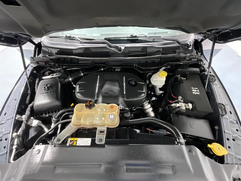 2017 RAM 1500 Big Horn Crew Cab 4X4 / 3.0L DIESEL /NEW TIRES / LOCAL TRUCK w. ZERO RUST / Heated Seats / Remote Start / Trailer Brake controller - Photo 51 - Gladstone, OR 97027