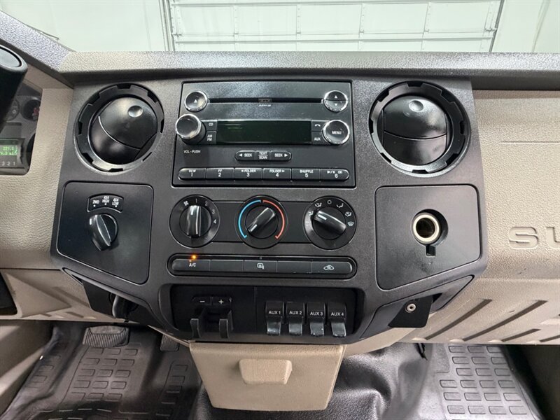 2010 Ford F-250 Super Duty XL 4X4 UTILITY BED /V8 5.4L/36K MILES /LOCAL TRUCK w. ZERO RUST / NEW TIRES - Photo 19 - Gladstone, OR 97027