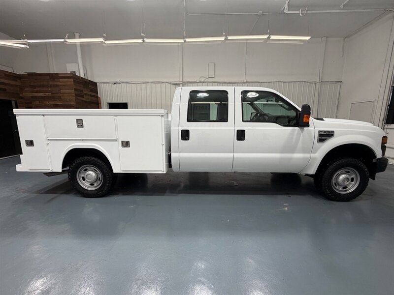 2010 Ford F-250 Super Duty XL 4X4 UTILITY BED /V8 5.4L/36K MILES /LOCAL TRUCK w. ZERO RUST / NEW TIRES - Photo 4 - Gladstone, OR 97027