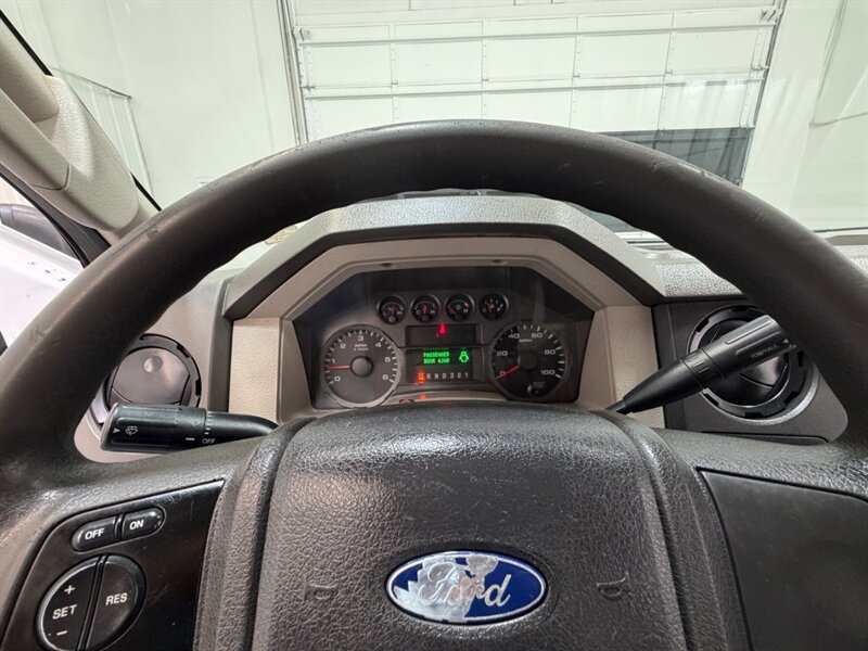 2010 Ford F-250 Super Duty XL 4X4 UTILITY BED /V8 5.4L/36K MILES /LOCAL TRUCK w. ZERO RUST / NEW TIRES - Photo 41 - Gladstone, OR 97027
