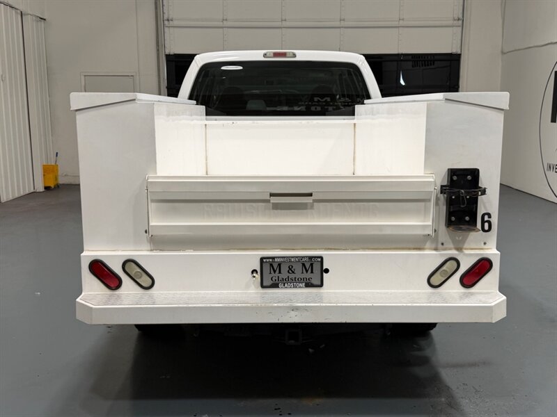 2010 Ford F-250 Super Duty XL 4X4 UTILITY BED /V8 5.4L/36K MILES /LOCAL TRUCK w. ZERO RUST / NEW TIRES - Photo 6 - Gladstone, OR 97027