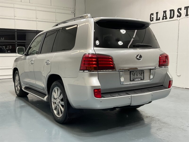 2011 Lexus LX 570 Sport Utility 4X4 / 3RD ROW / Tech Pkg  / THIRD ROW SEAT / Heated & Cooled leather seats - Photo 8 - Gladstone, OR 97027