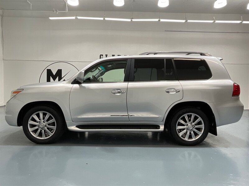 2011 Lexus LX 570 Sport Utility 4X4 / 3RD ROW / Tech Pkg  / THIRD ROW SEAT / Heated & Cooled leather seats - Photo 3 - Gladstone, OR 97027